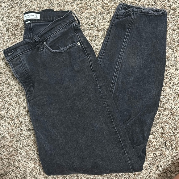Abercrombie & Fitch The Dad High Rise Jeans - Picture 1 of 6